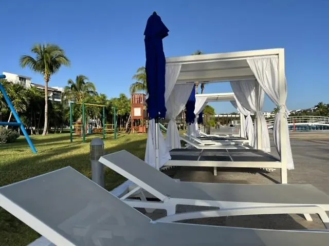 Paradise Villa. Amazing Ocean View Apartment. Playa del Carmen