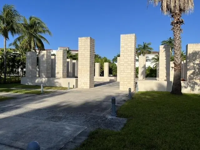Apartment Paradise Villa. Amazing Ocean View Apartment. Playa del Carmen Mexico