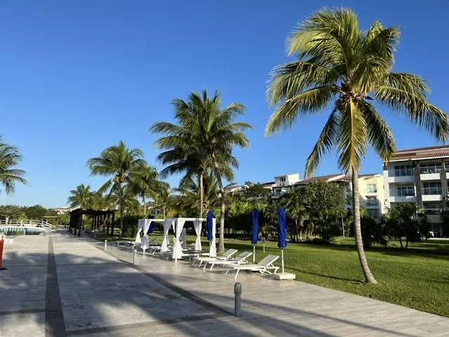Paradise Villa. Amazing Ocean View Apartment. Playa del Carmen