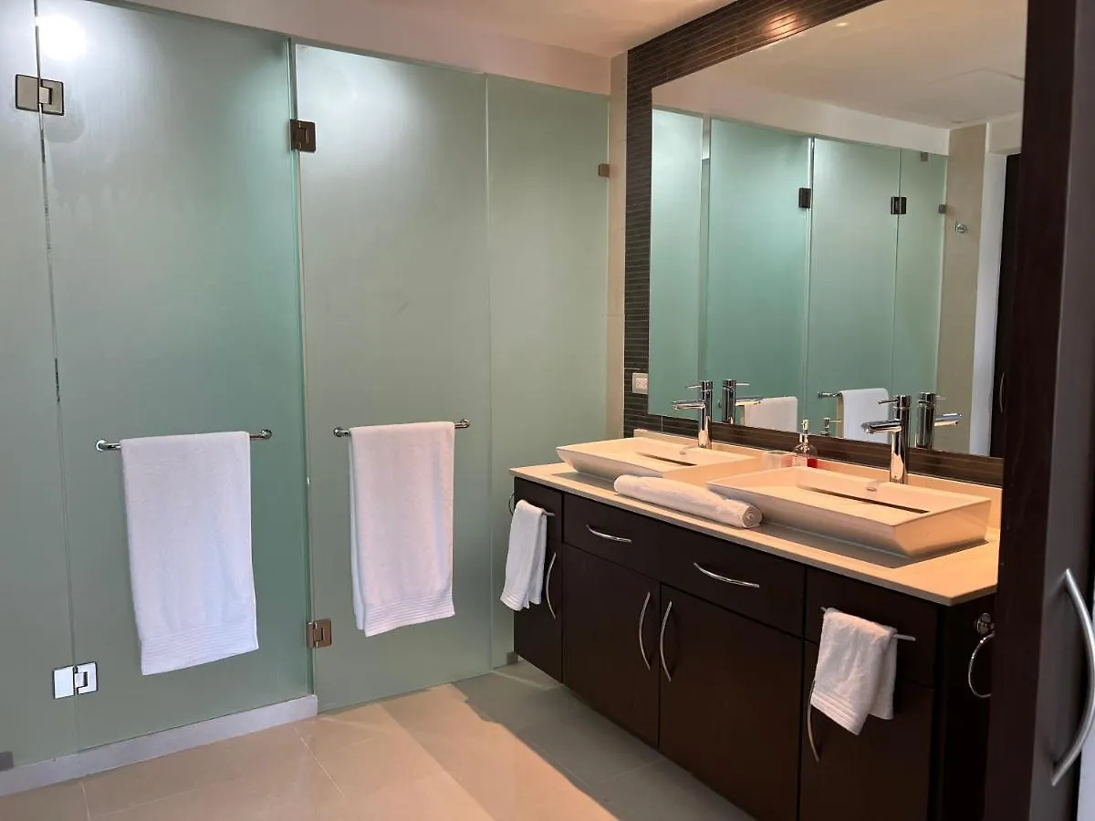 Apartment Paradise Villa. Amazing Ocean View Apartment. Playa del Carmen Mexico