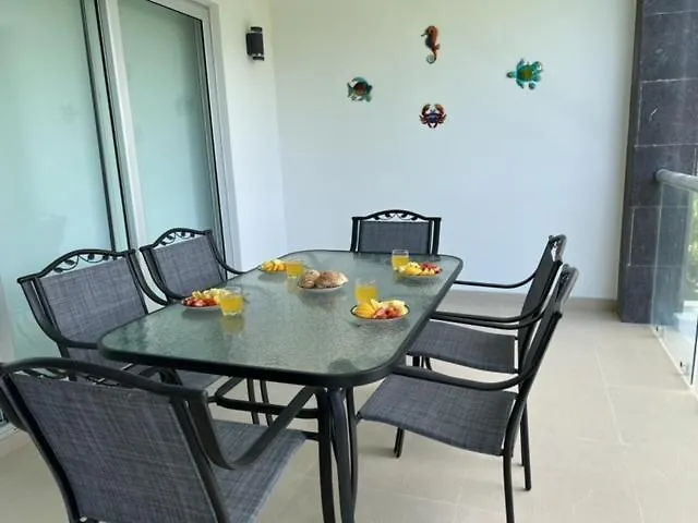 Paradise Villa. Amazing Ocean View Apartment. Playa del Carmen Apartment